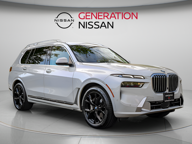 2023 BMW X7