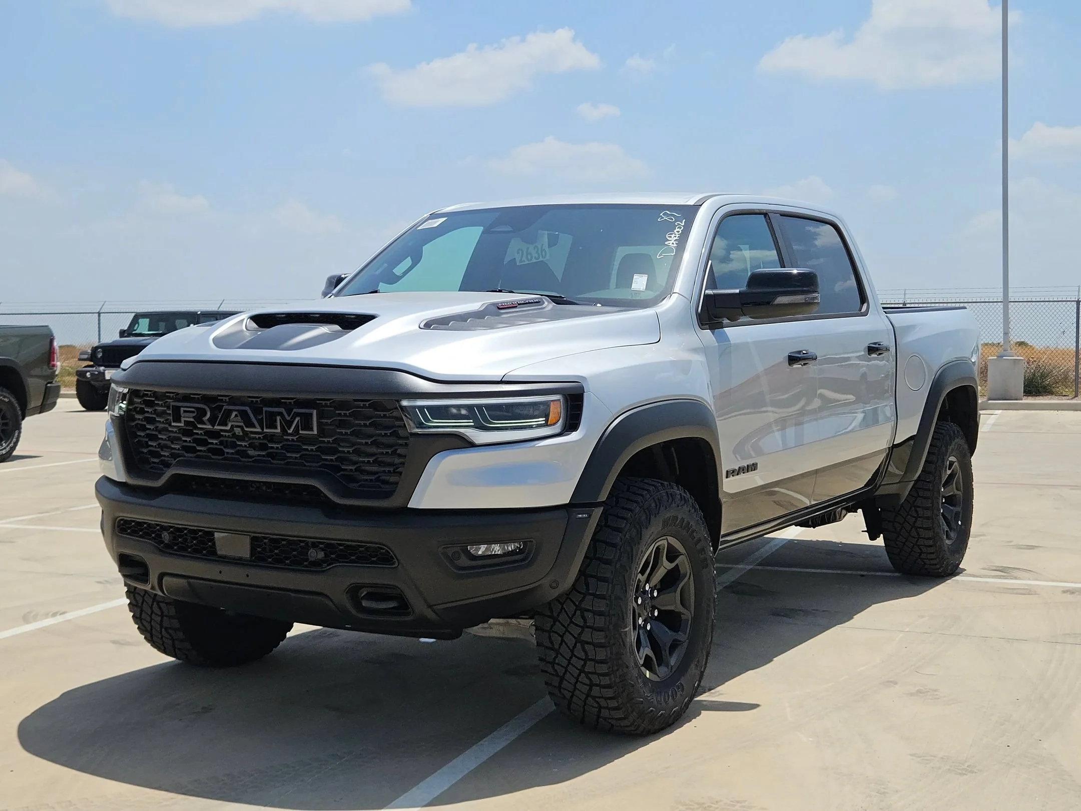 New 2026 Silver Zynith Exterior Paint RAM RHO image 7