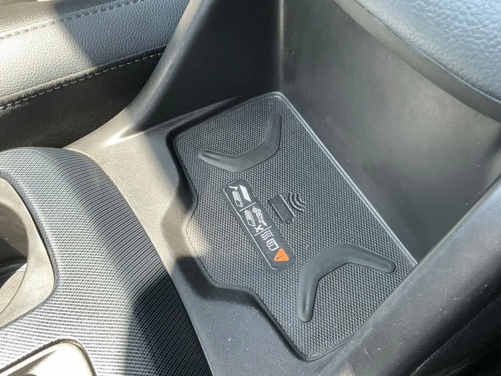 Used 2019 Blue Chevrolet Z71 image 25