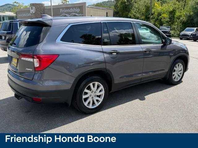 Used 2019 Gray Honda LX image 5