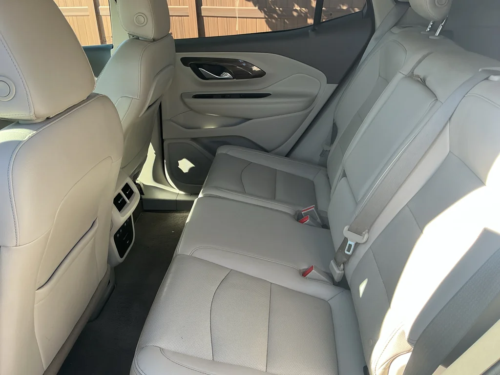 Used 2020 Summit White GMC Denali image 18