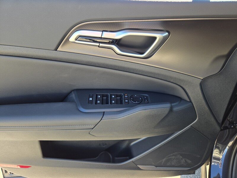 New 2026 Panthera Metal Kia EX image 10