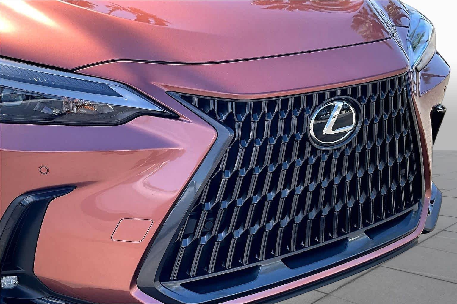 Certified Used 2025 COPPER CREST Lexus  image 28