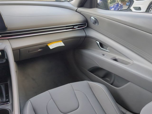 2025 Hyundai Elantra SEL - Photo 43