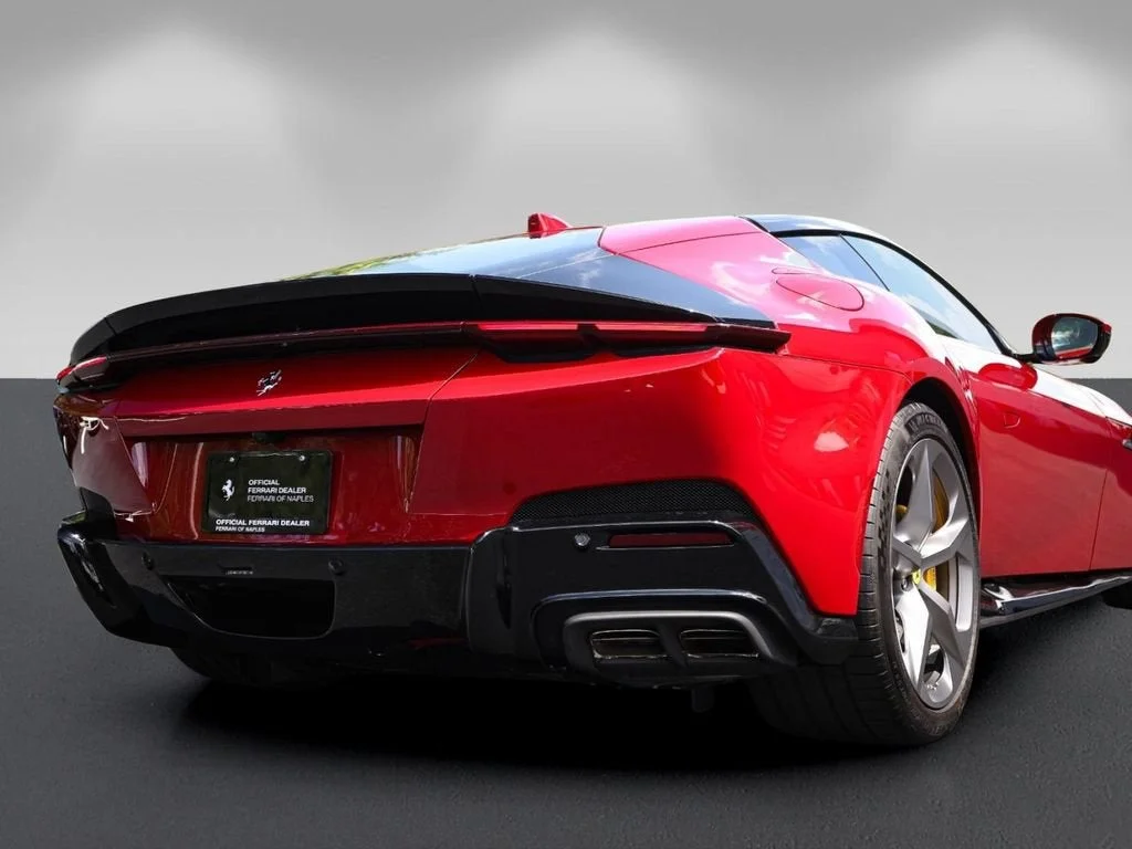 Certified Used 2025 Rosso Mugello Ferrari Base image 17