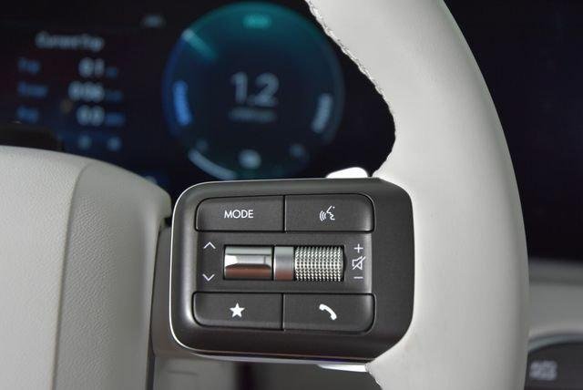 New 2026 White Hyundai SEL 7P image 90