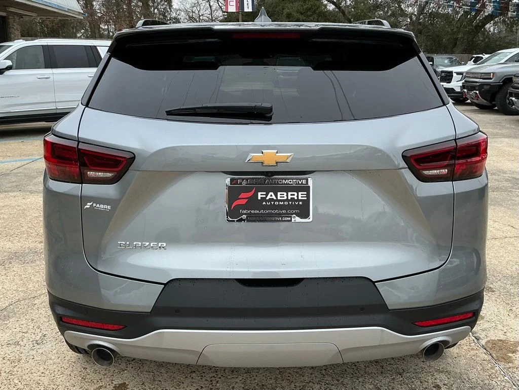 New 2026 Gray Chevrolet LT image 5