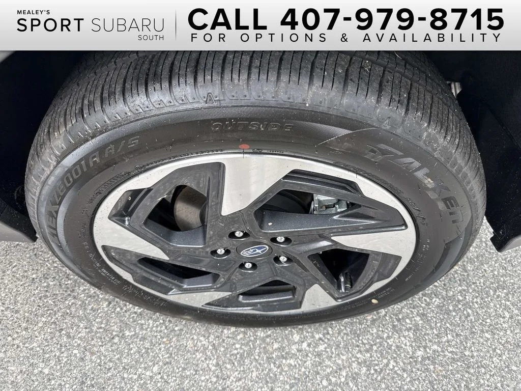 New 2026 CRYSTAL WHITE PEARL Subaru Limited image 11