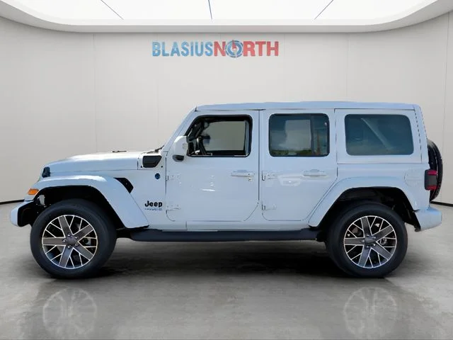 Used 2022 White Jeep Unlimited Sahara High Altitude 4xe image 8