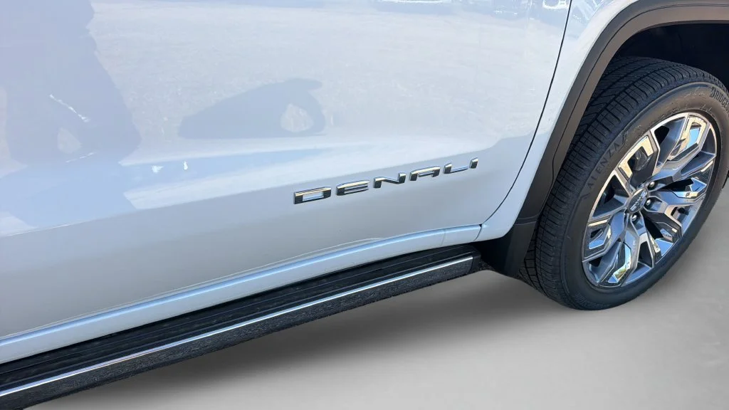 New 2026 Glacier White Tricoat GMC Denali image 32