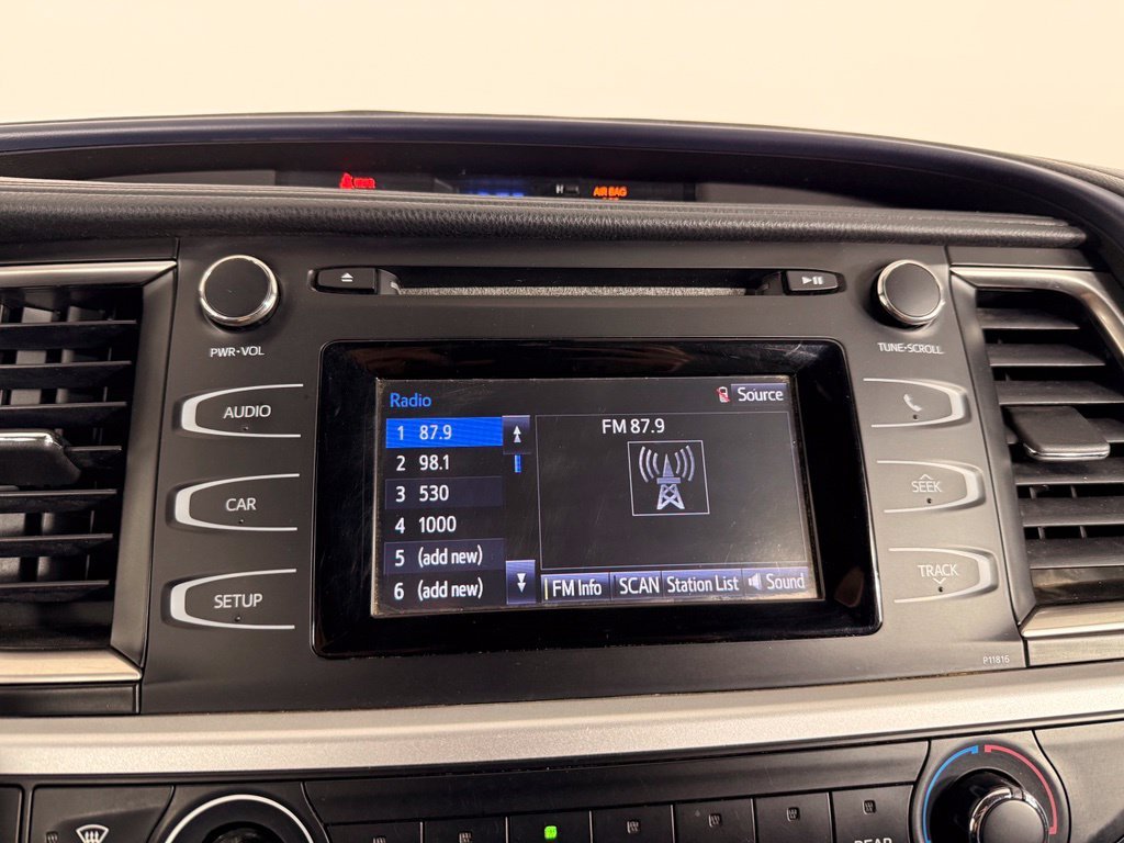 Used 2019 White Toyota LE image 8