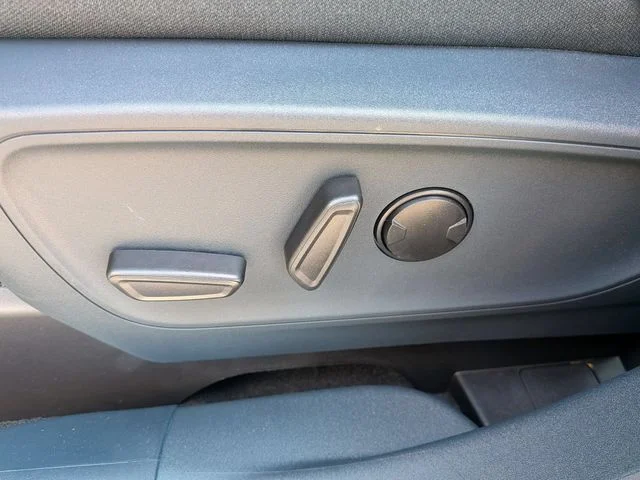 New 2026 Azure Gray Metallic Tri-Coat Ford XLT image 10