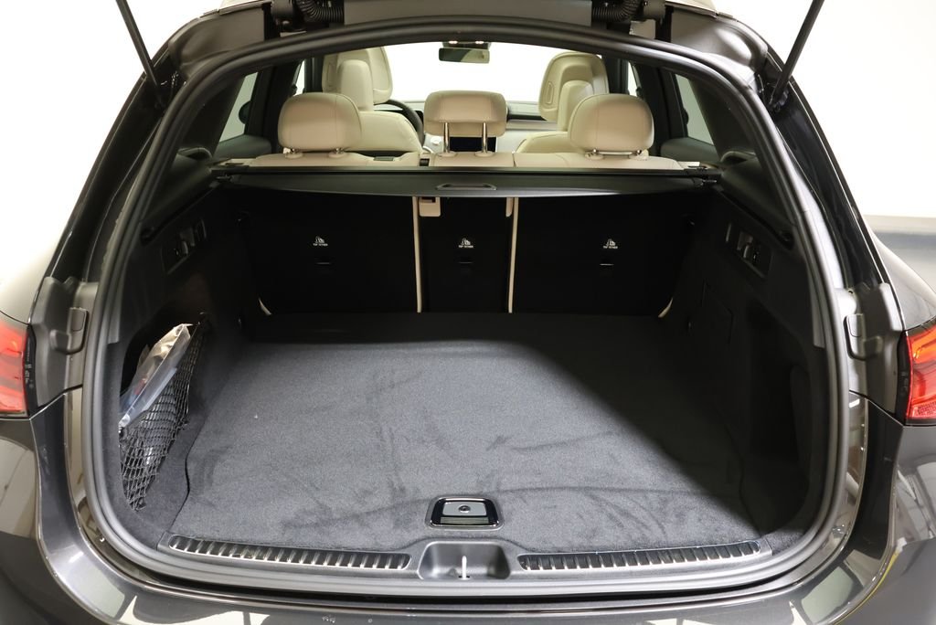Used 2027  Mercedes-Benz GLC 300 image 55