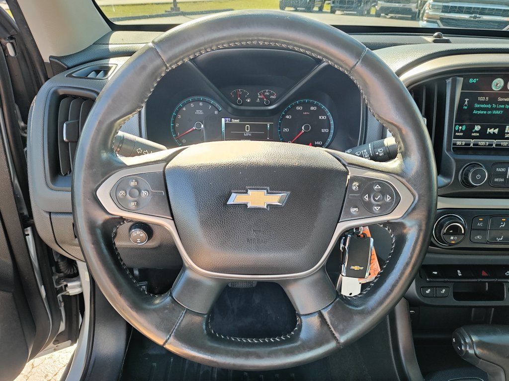 Used 2016 Silver Chevrolet Z71 image 17