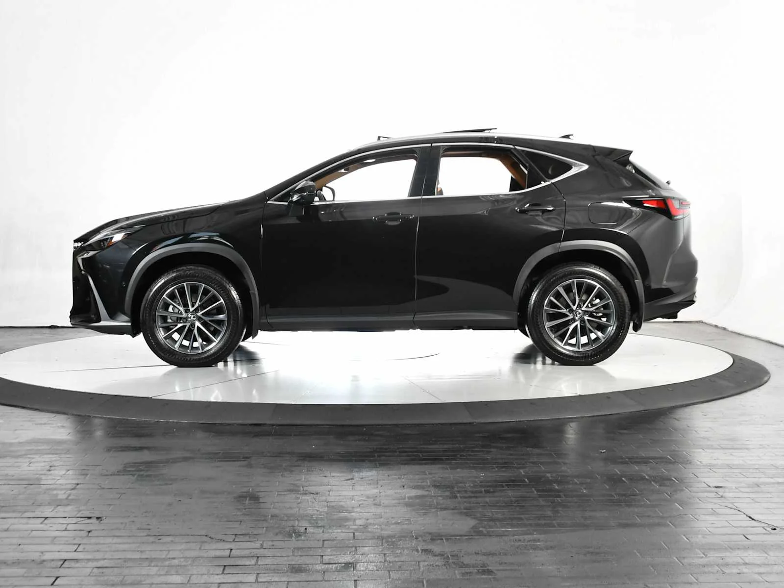 Used 2025 Caviar Lexus Luxury image 2