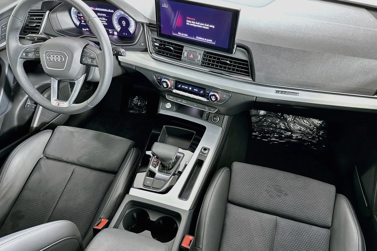 Used 2024 Daytona Gray Pearl Effect Audi S line Premium Plus image 6