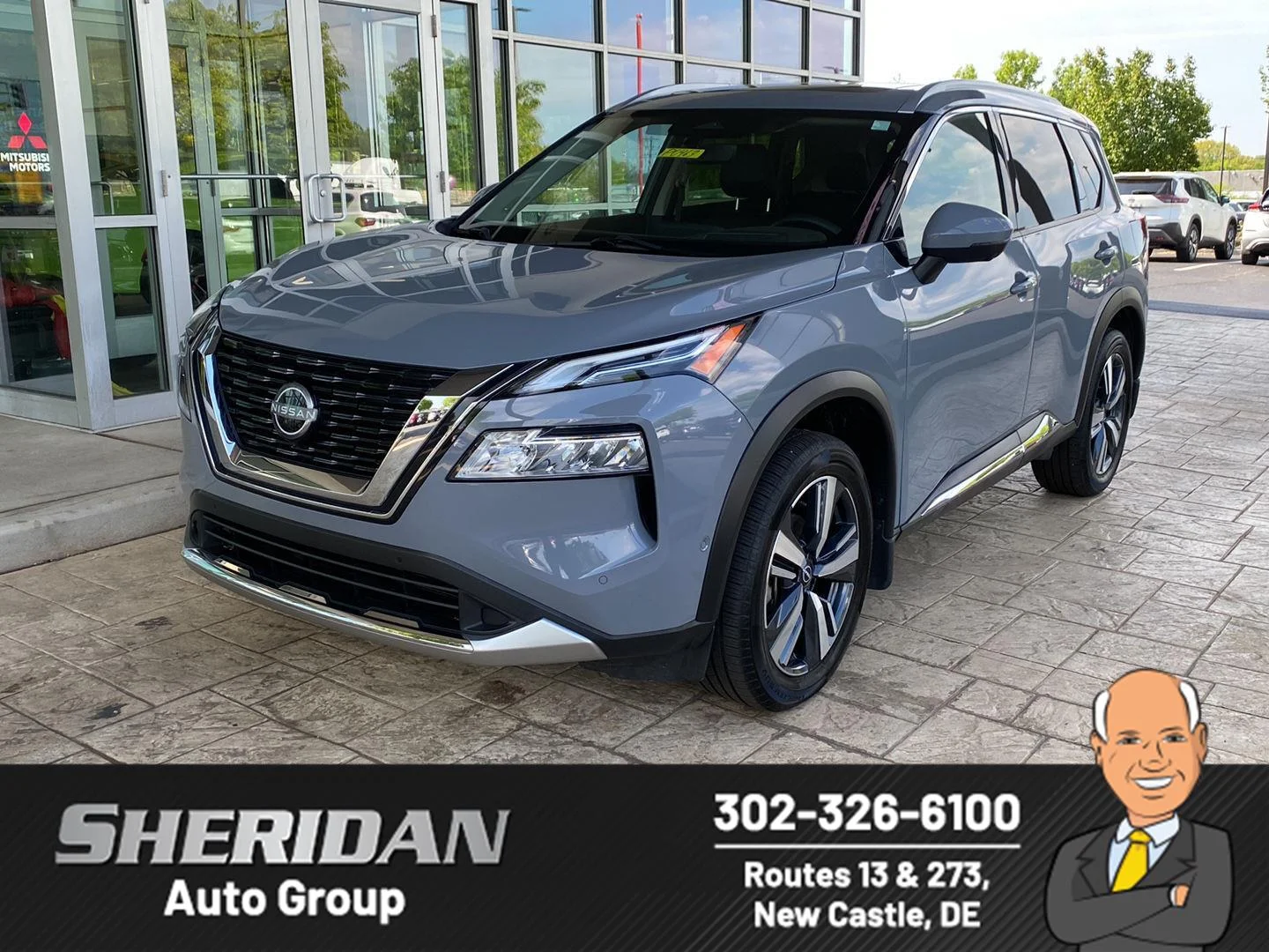 Used 2023 Boulder Gray Pearl Nissan Platinum image 1