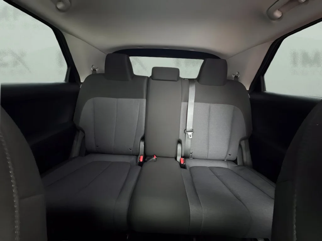 Used 2024 Gray Hyundai SEL image 12