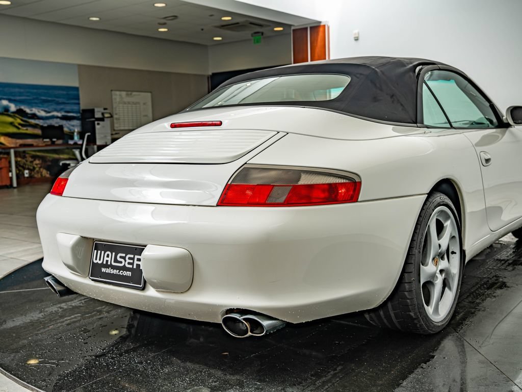 Used 2003 Carrara White Porsche Carrera image 20