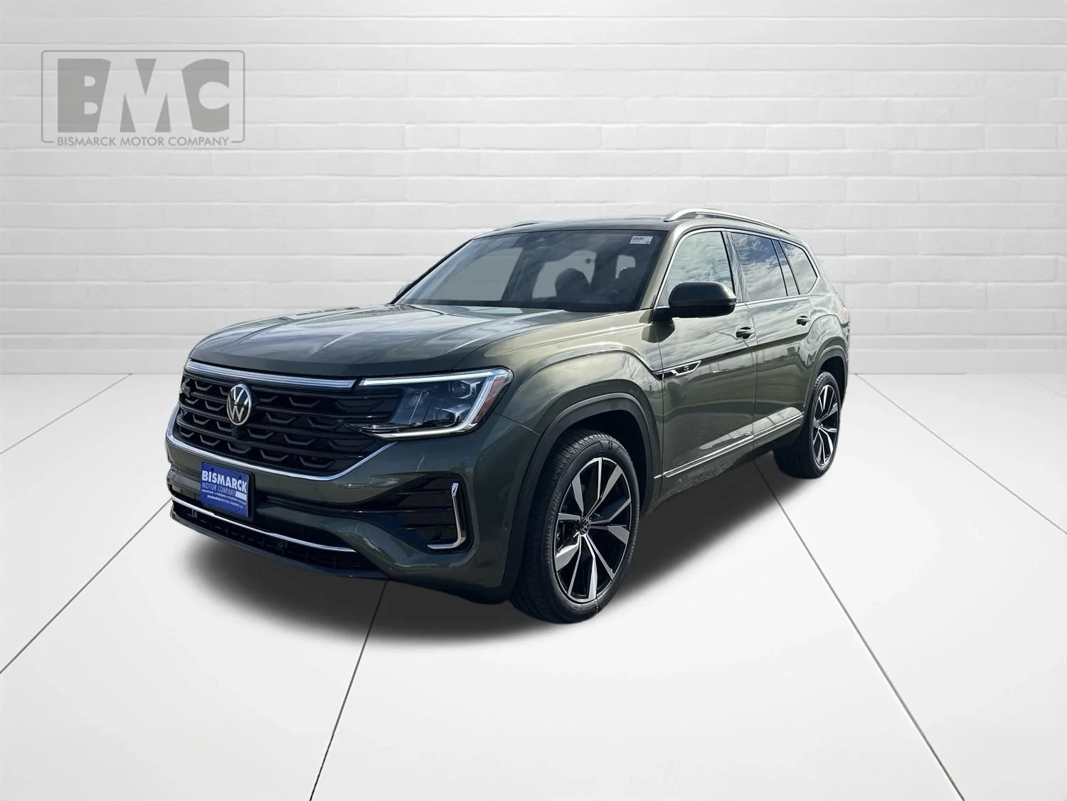 New 2026 Green Volkswagen 2.0T SEL Premium R-Line image 1