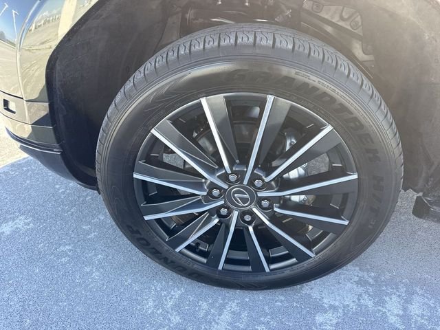 Certified Used 2025 Green Lexus 550 Luxury image 10