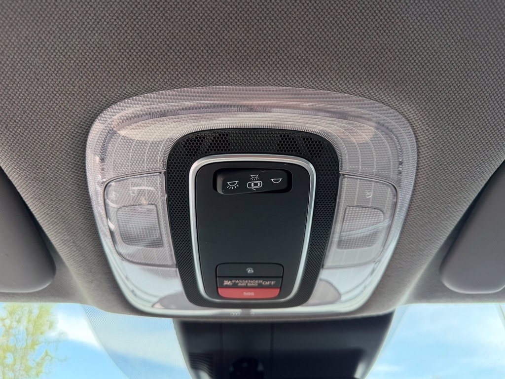Used 2022 Phantom Black Hyundai Blue image 27