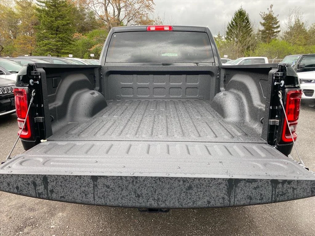 New 2026 Diamond Black Crystal Pearl-Coat Exterior Paint RAM Big Horn image 14