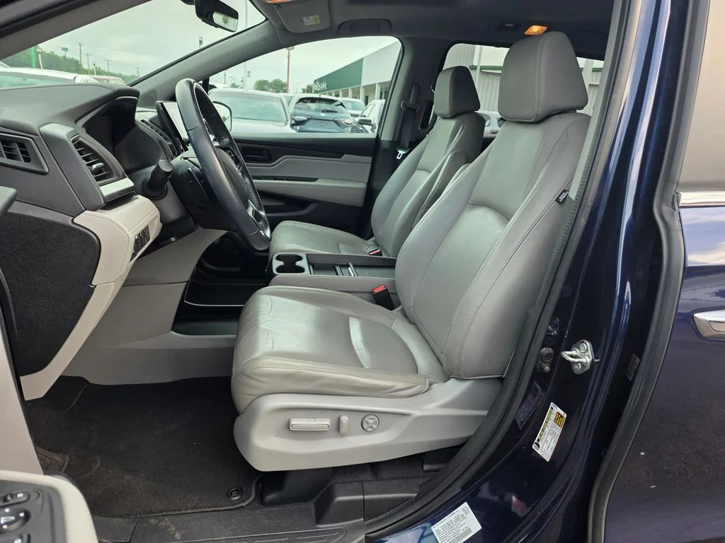 Certified Used 2019 Obsidian Blue Pearl Honda EX-L image 9