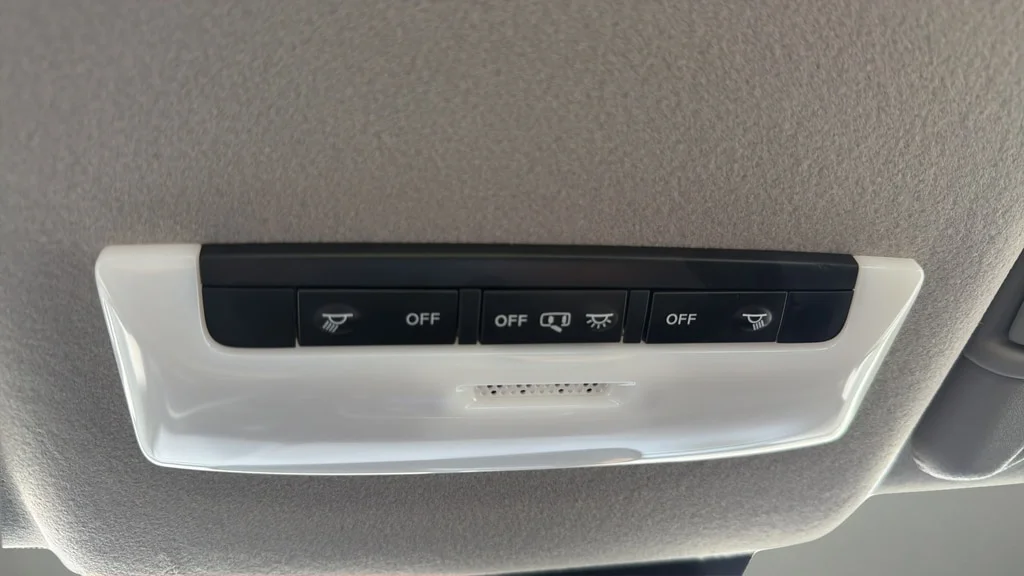 Certified Used 2025 Super Black Nissan 1.6 S image 20