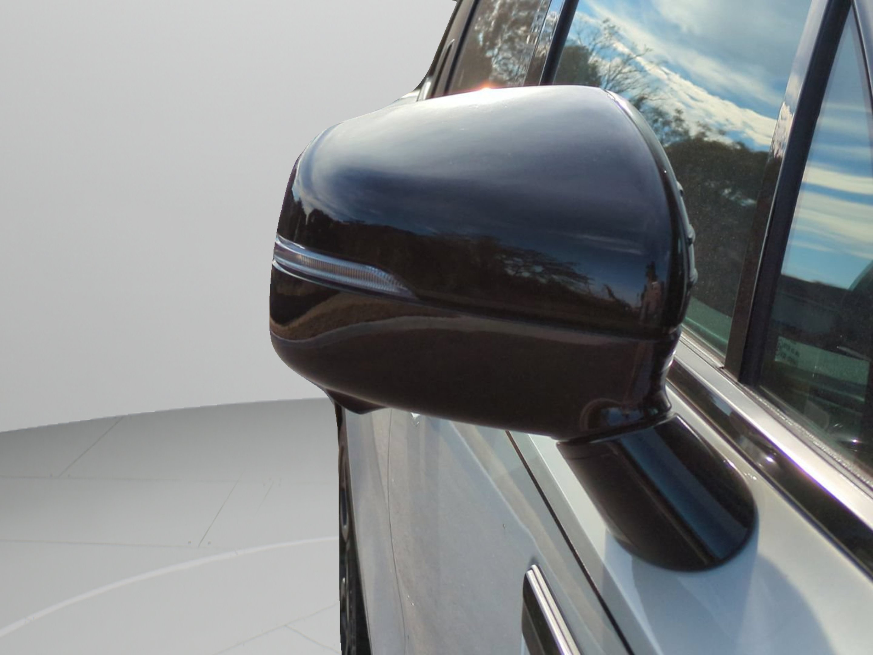 New 2026 Ivory Silver Kia X-Line SX AWD image 33