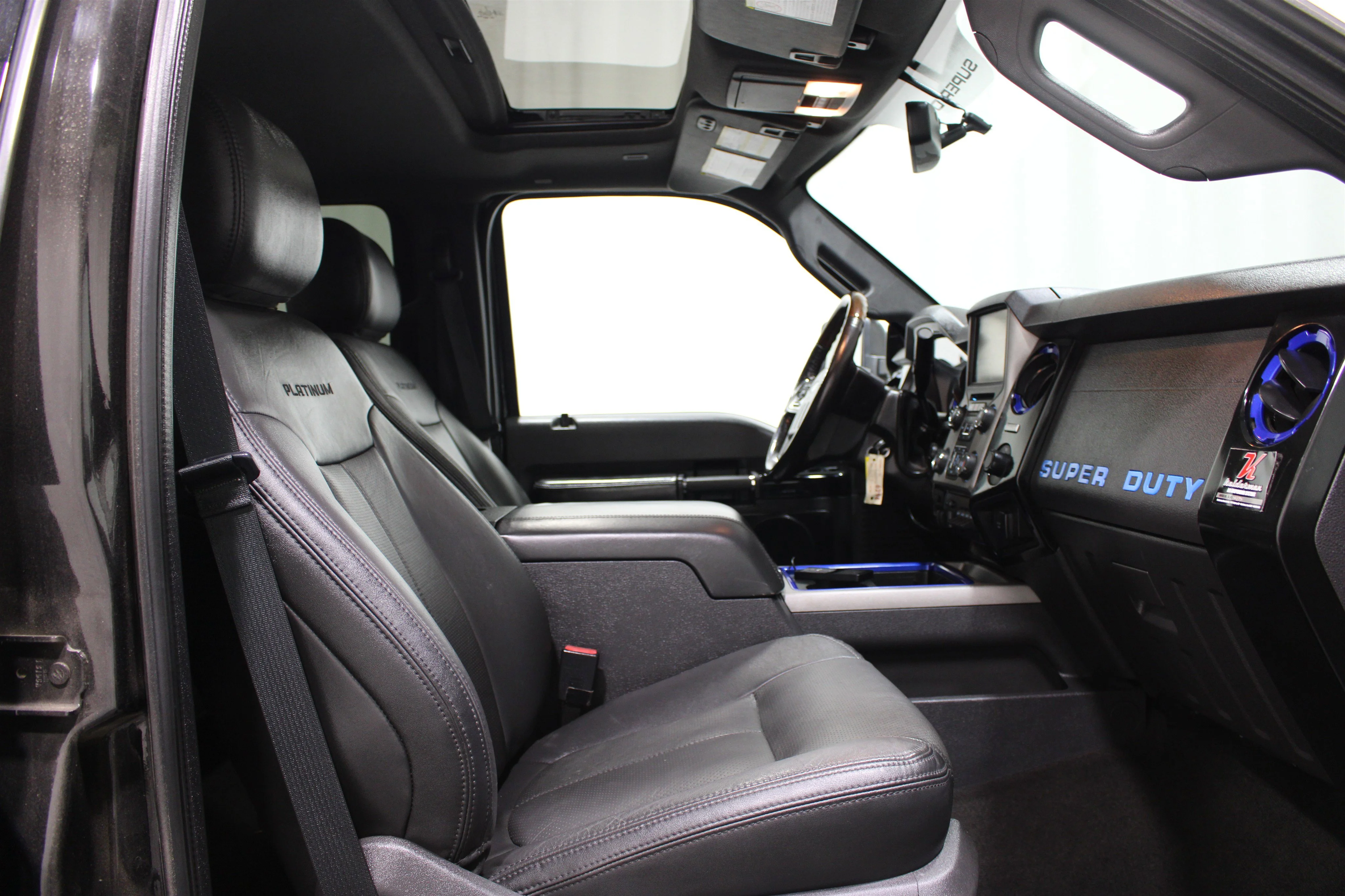 2016 Ford F-350 Super Duty Platinum - Photo 24