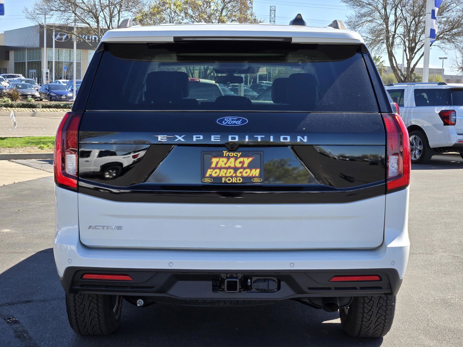 New 2026 Star White Metallic Tri-Coat Ford Active image 6