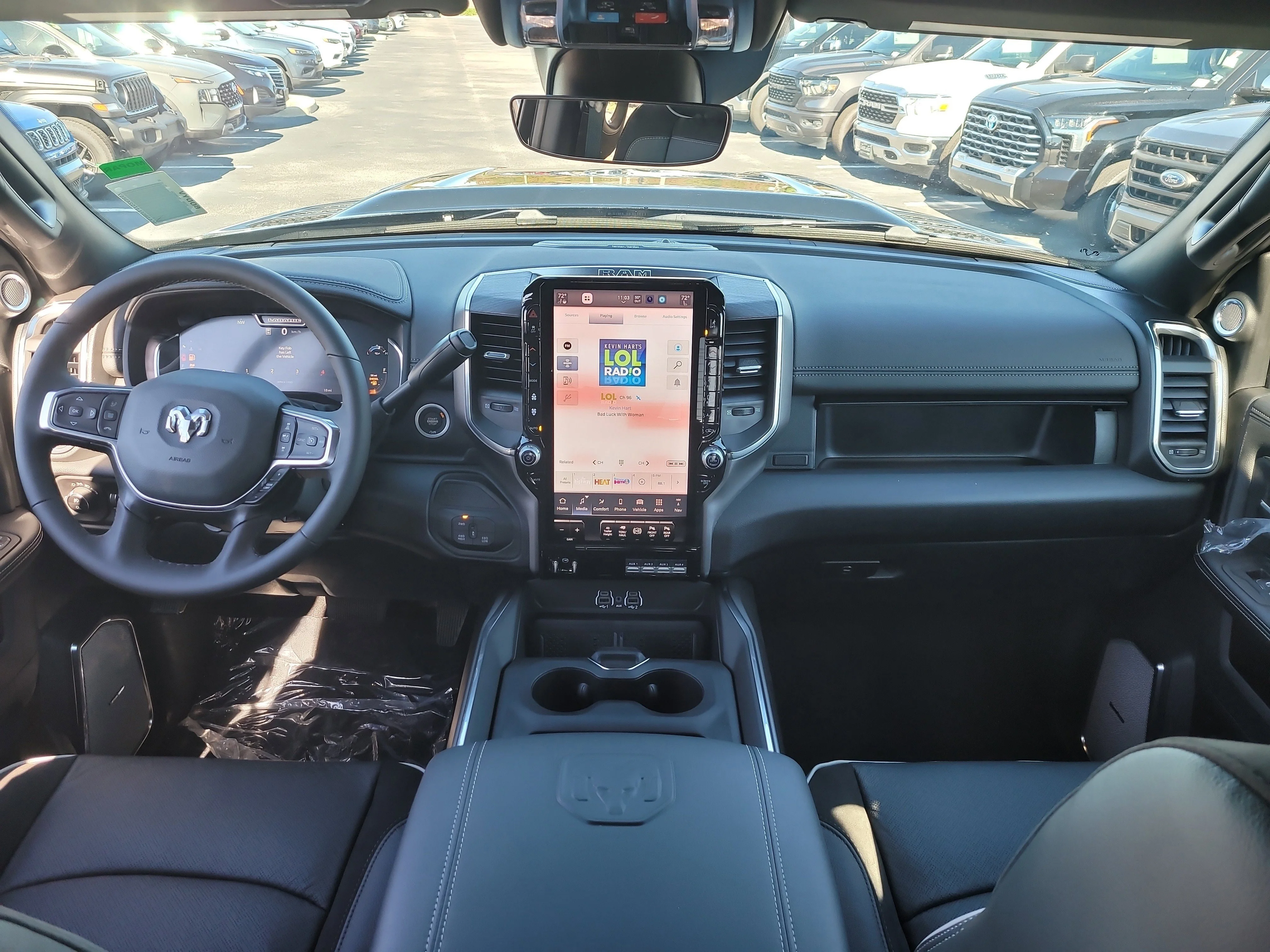 New 2026 Diamond Black Crystal Pearlcoat Ram Laramie image 11