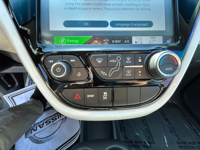 Used 2020 White Chevrolet LT image 31