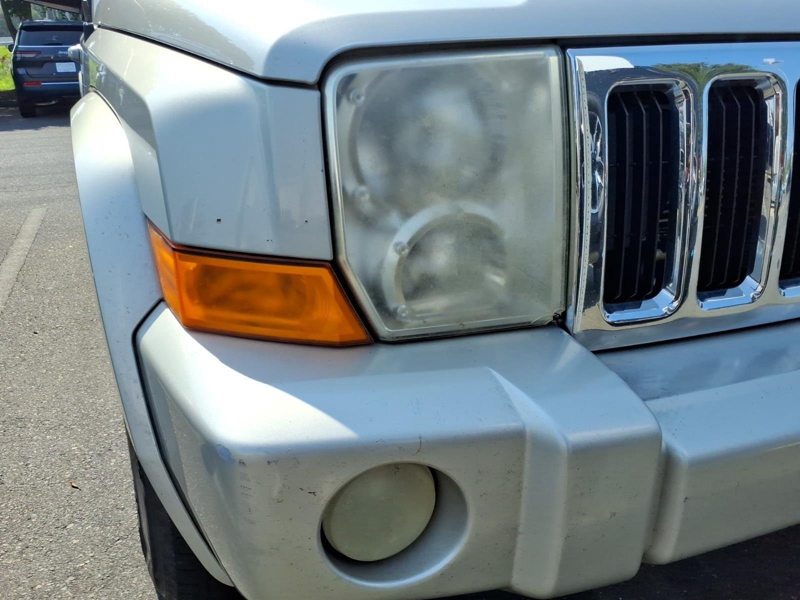 Used 2008 Light Graystone Pearl Jeep Limited image 6