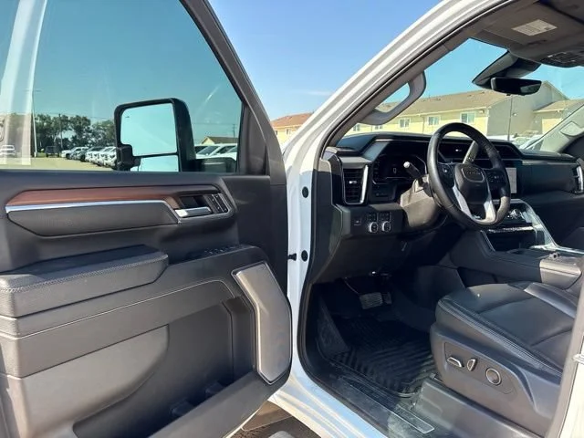 Used 2024 Summit White GMC Denali image 8
