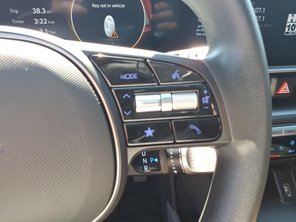 Certified Used 2024 Silver Hyundai SE Standard Range image 21