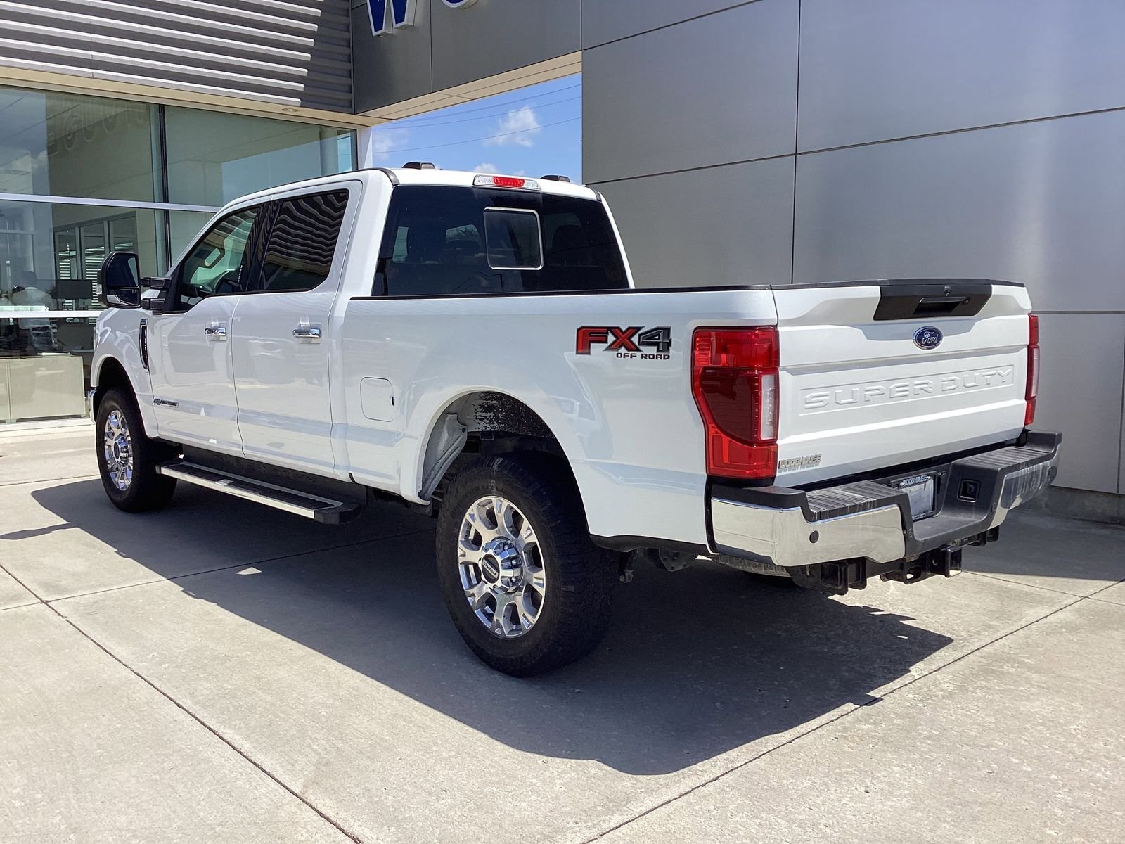 Used 2022 Star White Ford Lariat image 4