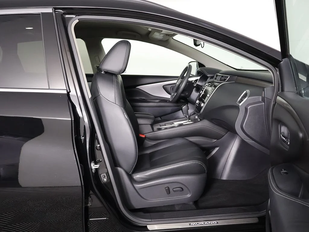 Used 2023 Black Nissan SV image 28