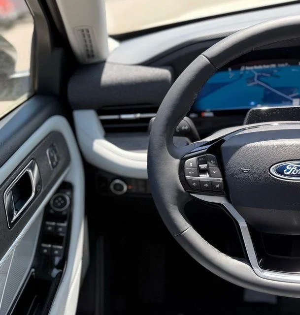 New 2026 Star White Metallic Tri-Coat Ford Platinum™ image 18