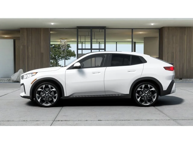 New 2026 Mineral White Metallic BMW xDrive28i image 4