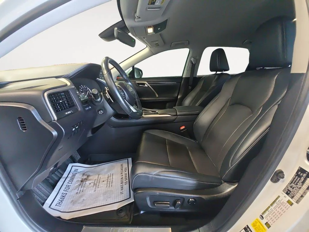 Used 2021 White Lexus 350 image 11