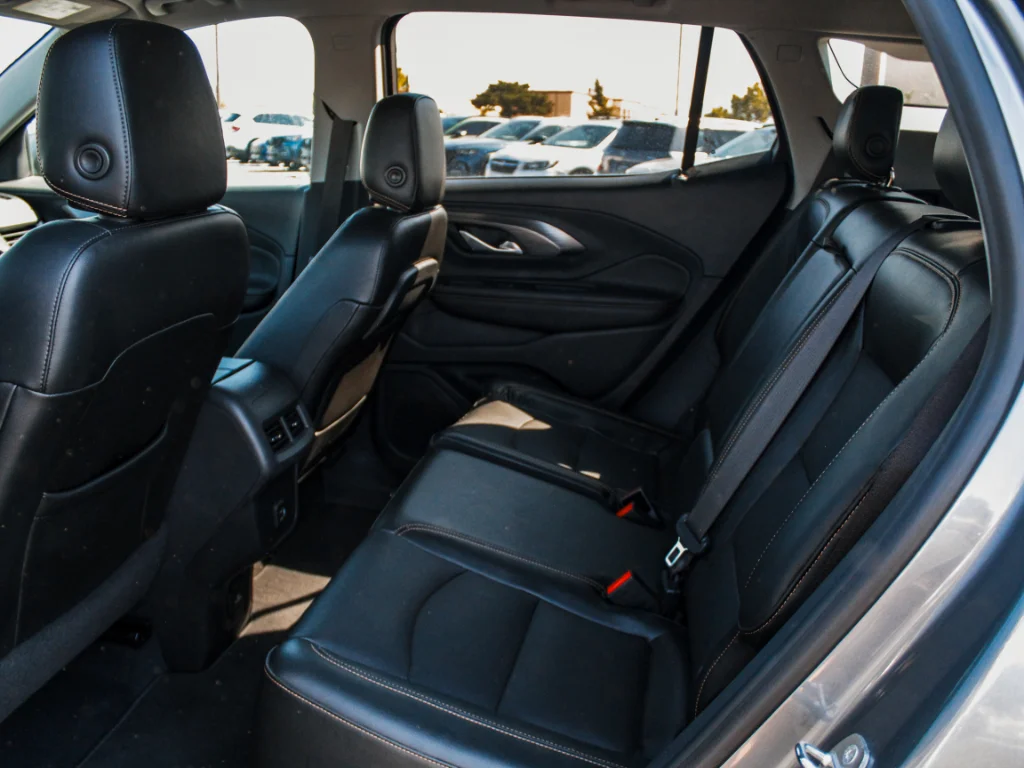 Used 2020 Satin Steel Metallic GMC SLT image 24