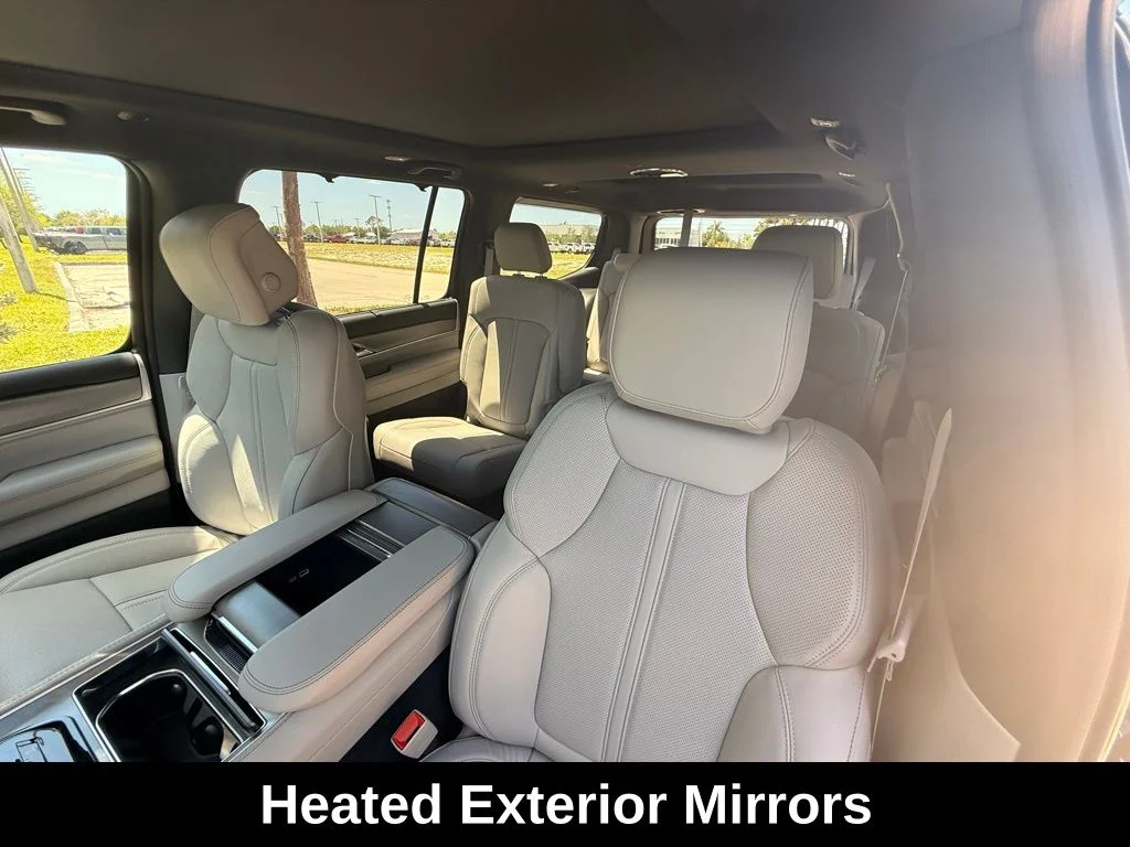New 2026 Fathom Blue Pearl-Coat Exterior Paint Jeep Limited Reserve image 23