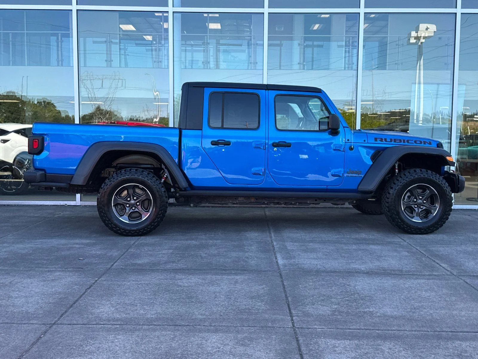 Used 2020 Hydro Blue Pearlcoat Jeep Rubicon image 2