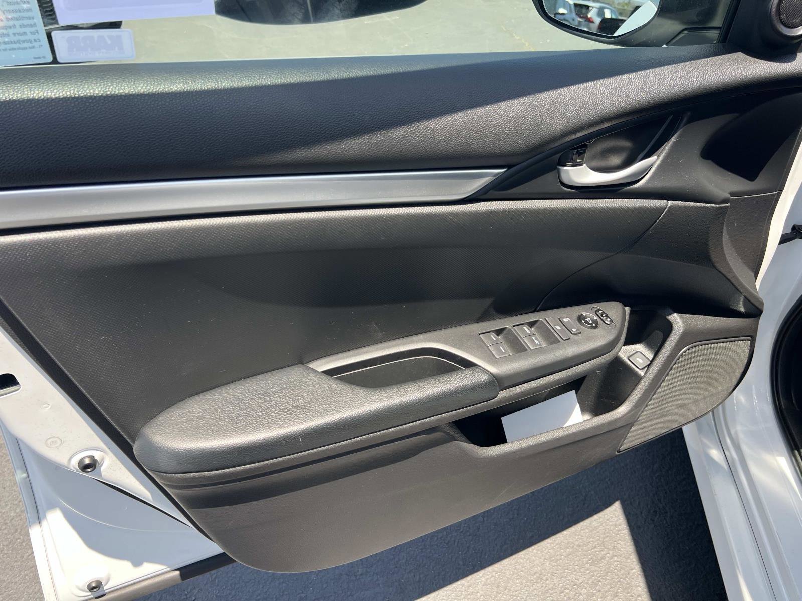 2019 Honda Civic Sport - Photo 6