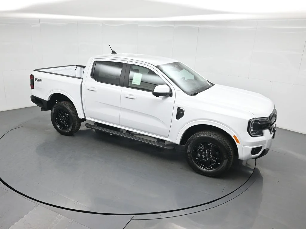 New 2026 Oxford White Ford Lariat image 36