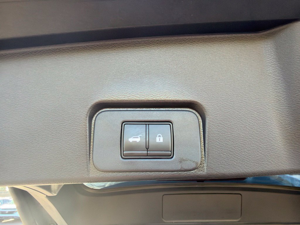 Used 2023 Gray Nissan SL image 15