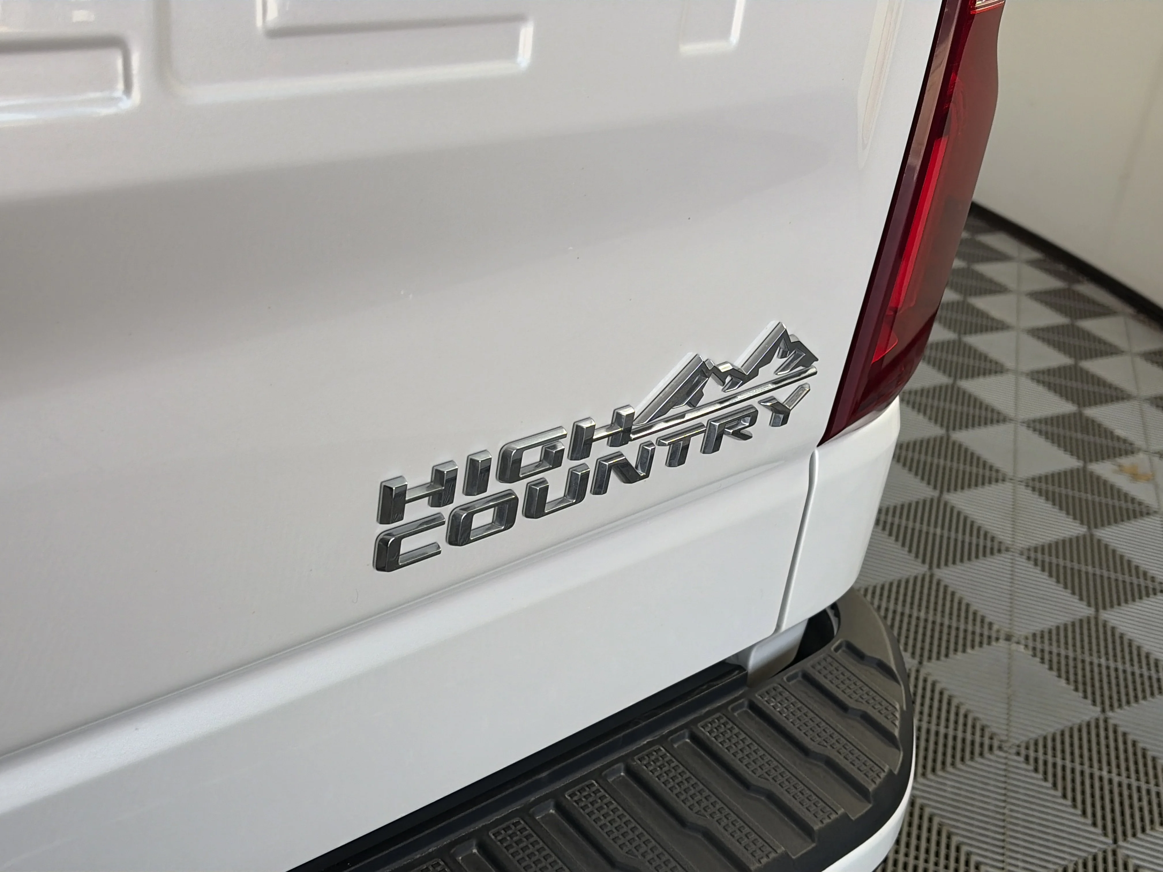 2024 Chevrolet Silverado 1500 High Country - Photo 16