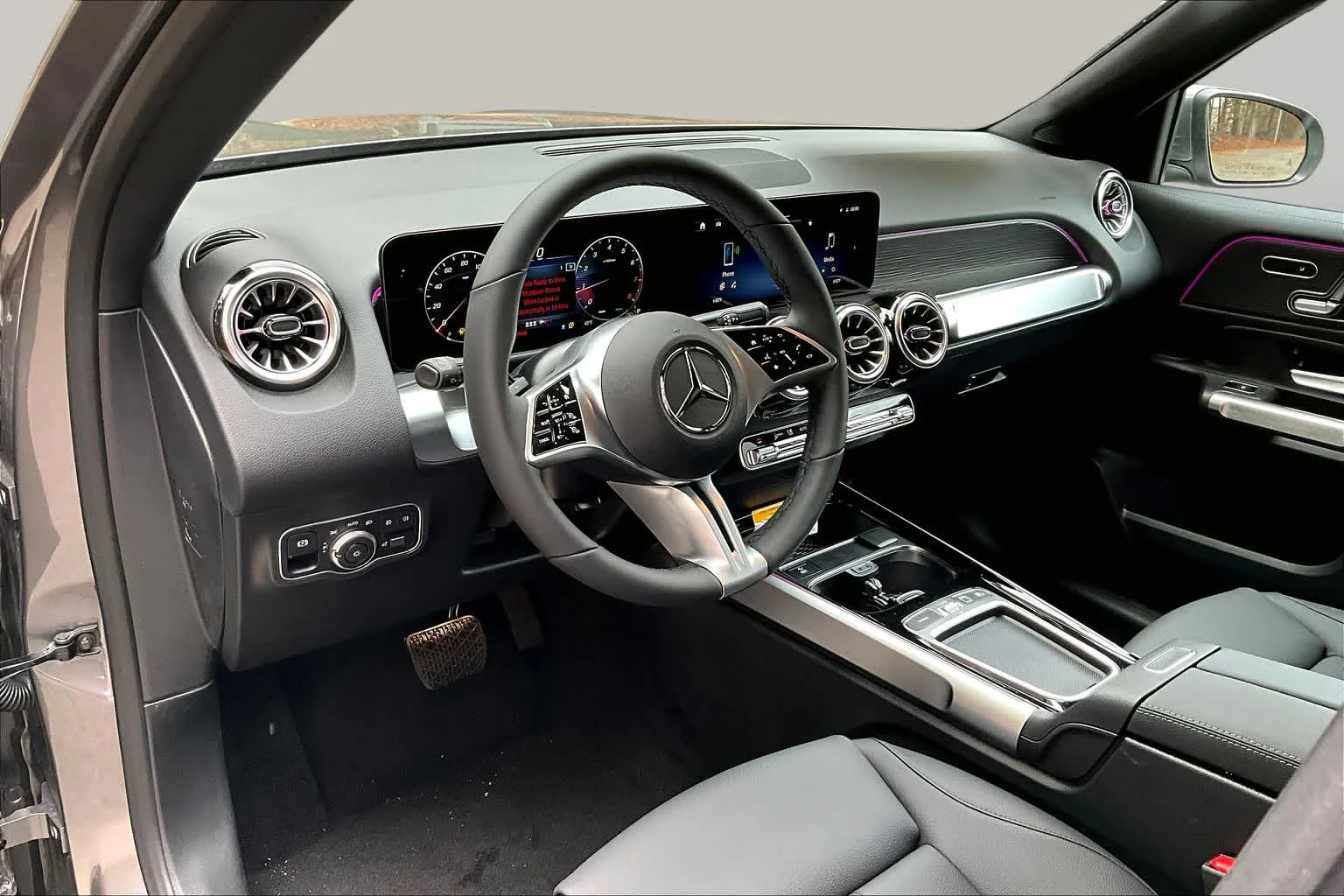 New 2026 Mountain Grey Metallic Mercedes-Benz GLB 250 image 10